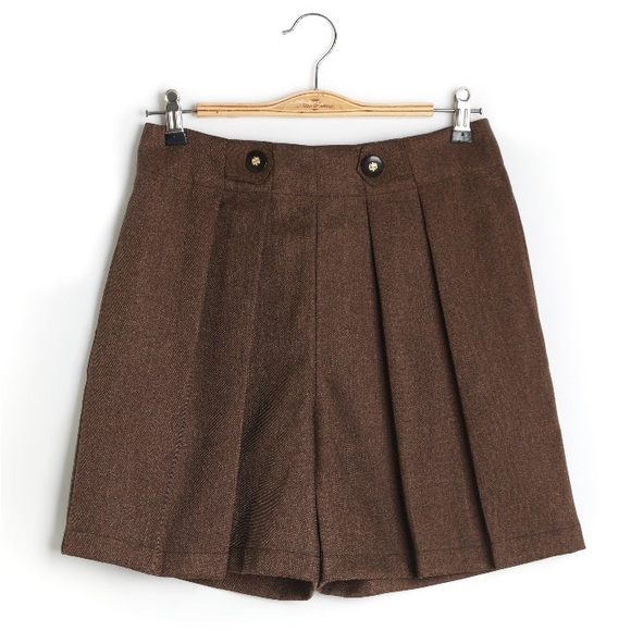 Miss Patina Pants - NWT Miss Patina UK Size 8 // US Size 4 Brown Paperboy Shorts